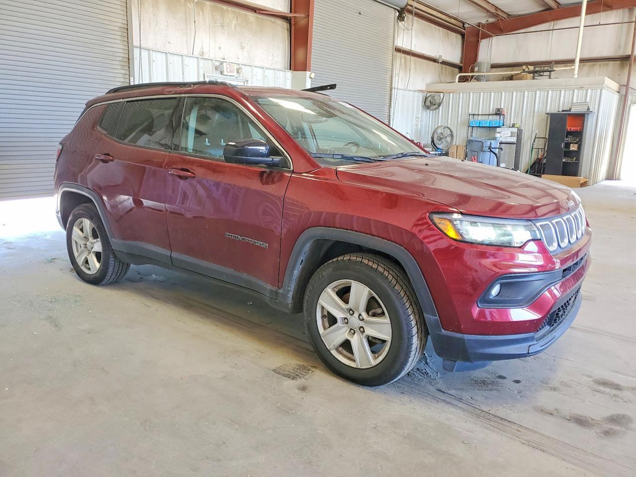 2022 Jeep Compass Latitude - Image 4