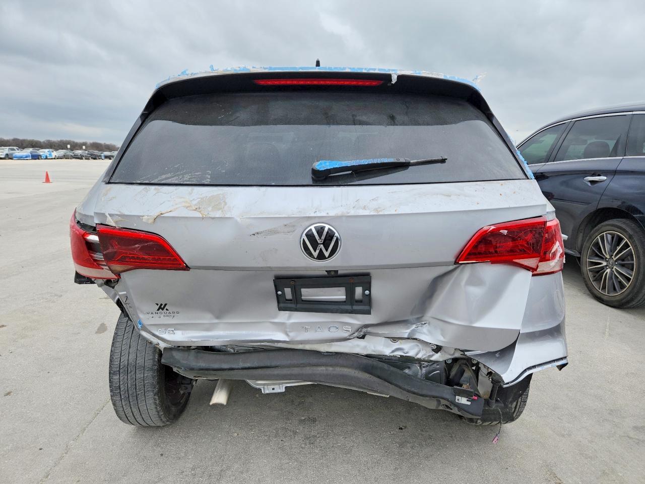 2023 Volkswagen Taos Se - Фото 6