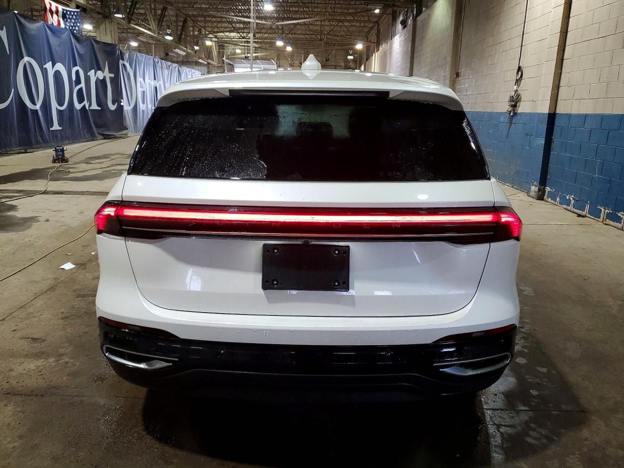 2025 Lincoln Nautilus Premiere - Фото 6