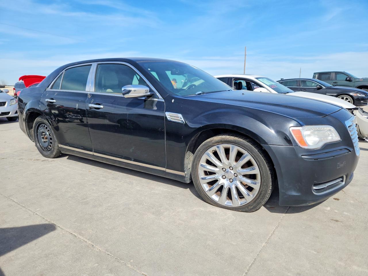 2014 Chrysler 300 - Фото 4