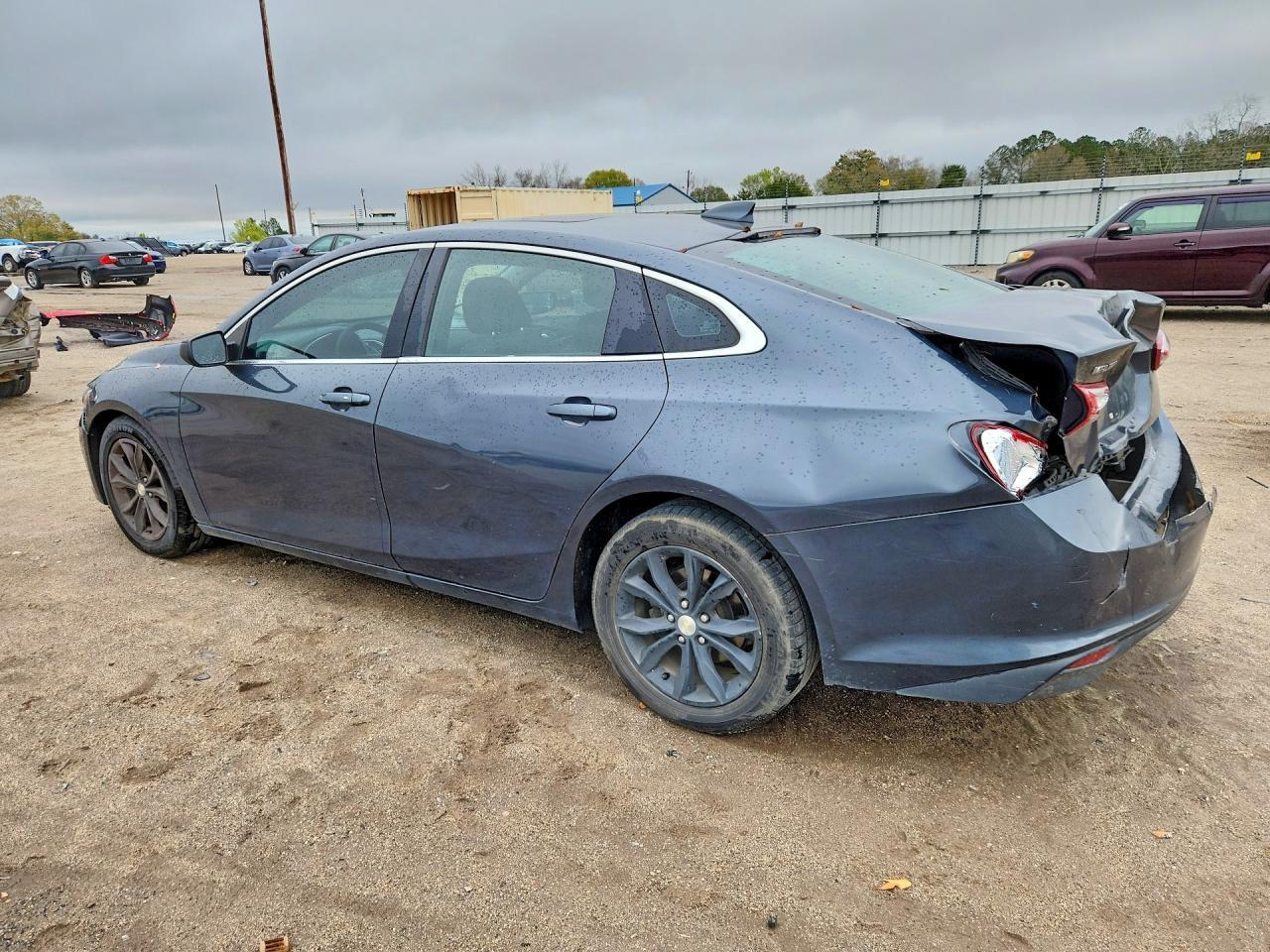 2019 Chevrolet Malibu Lt - Image 2