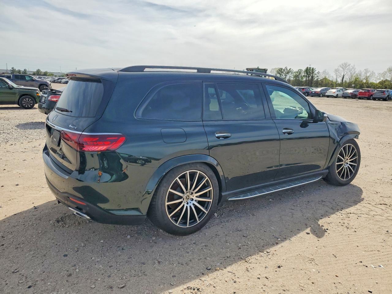 2025 Mercedes-Benz Gls 450 4Matic - Фото 3