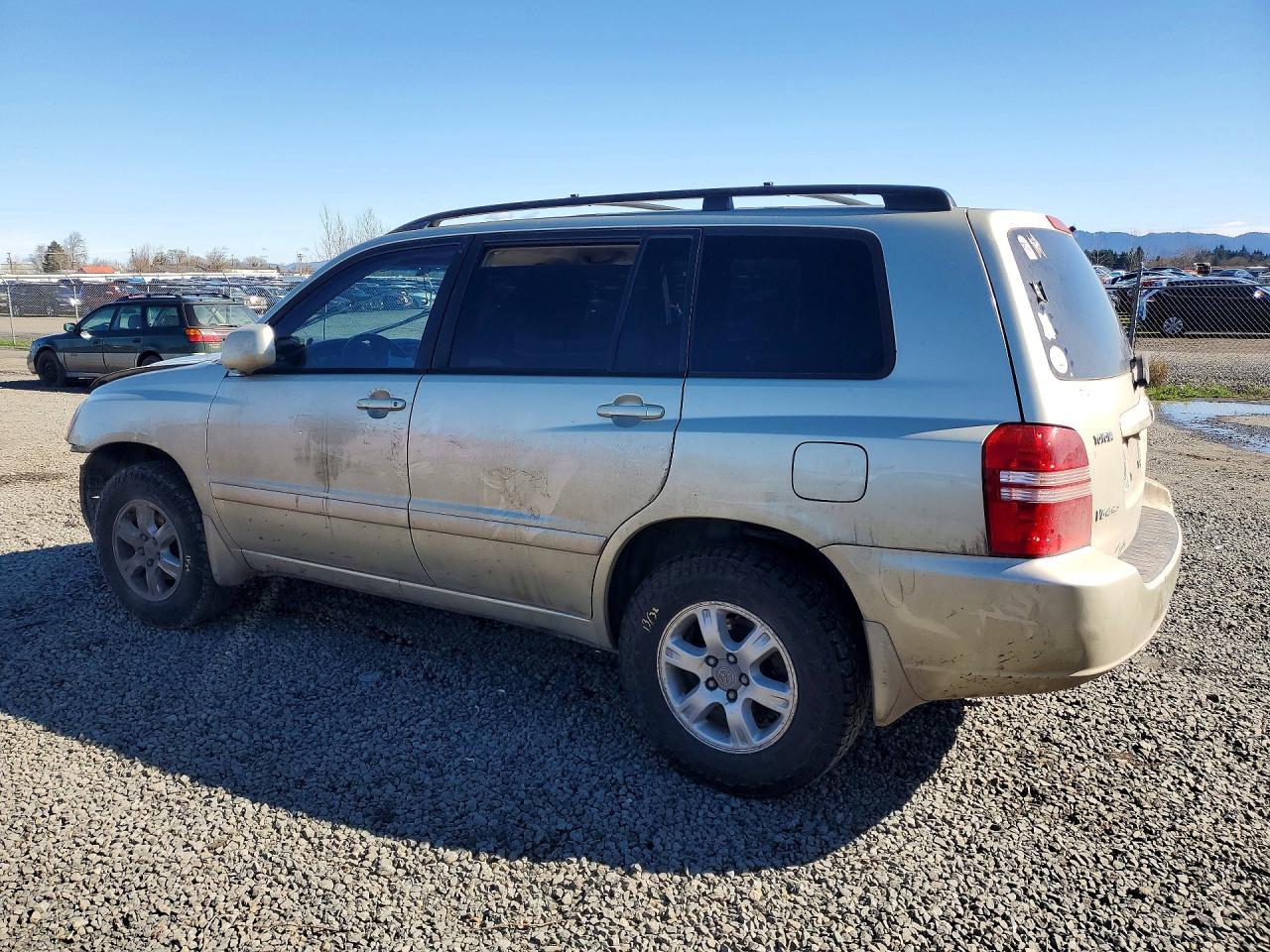 2003 Toyota Highlander Base - Image 2