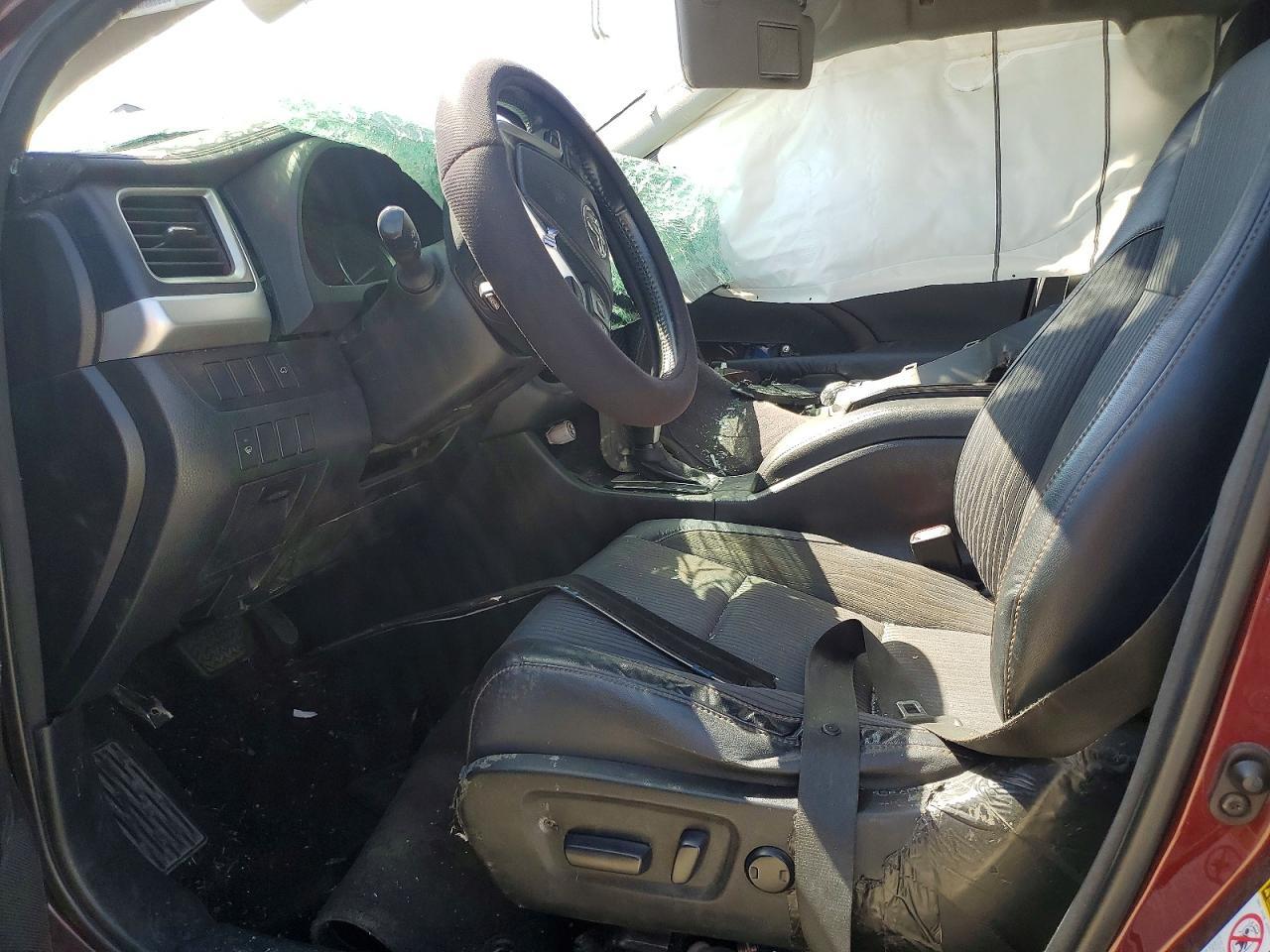 2014 Toyota Highlander Le Plus - Фото 7