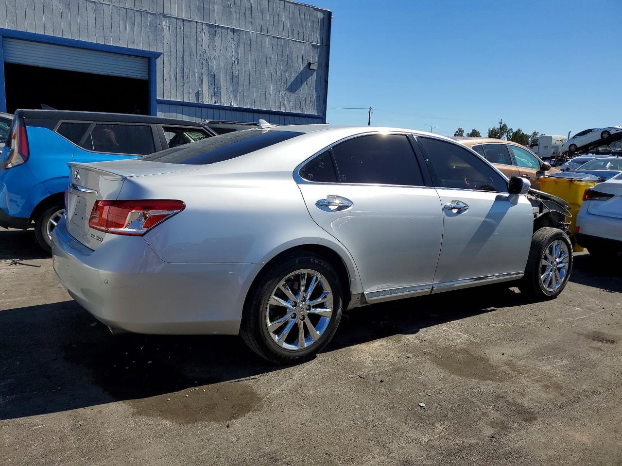 2010 Lexus Es 350 - Фото 3