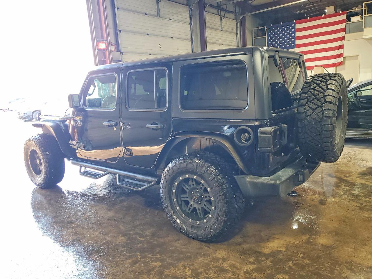 2018 Jeep Wrangler Unlimited Sport - Фото 2