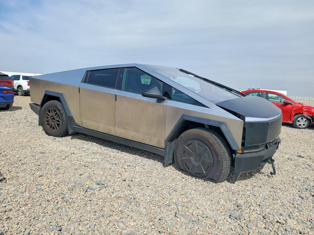 2025 Tesla Cybertruck - Image 4