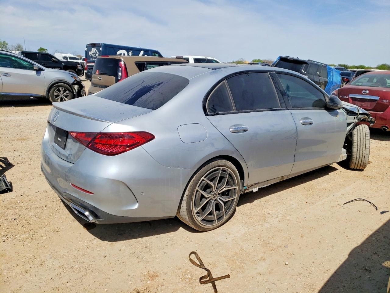 2023 Mercedes-Benz C 300 - Фото 3