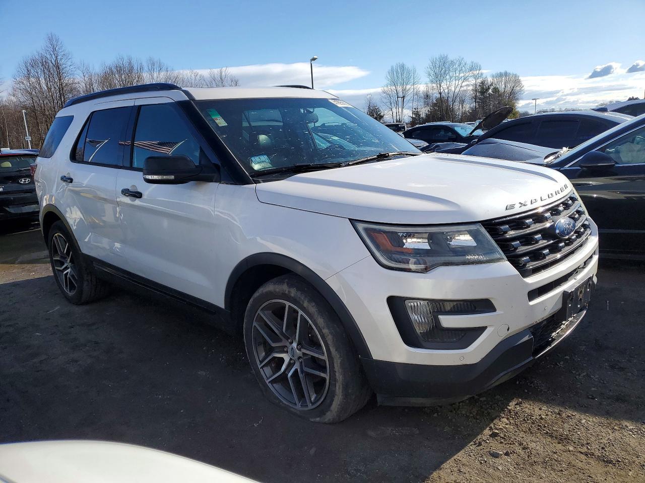 2016 Ford Explorer Sport - Image 4
