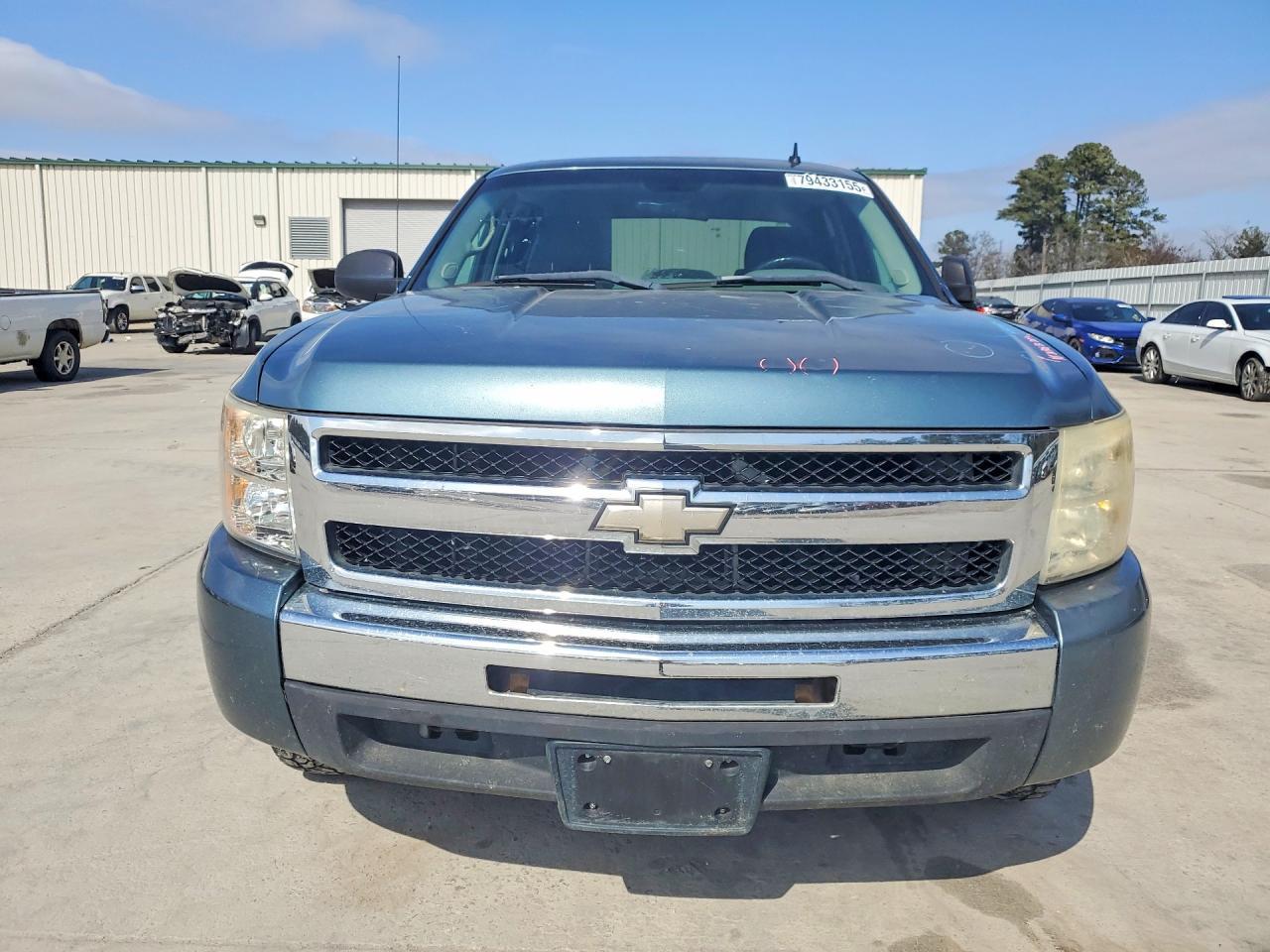 2009 Chevrolet Silverado C1500 - Image 5
