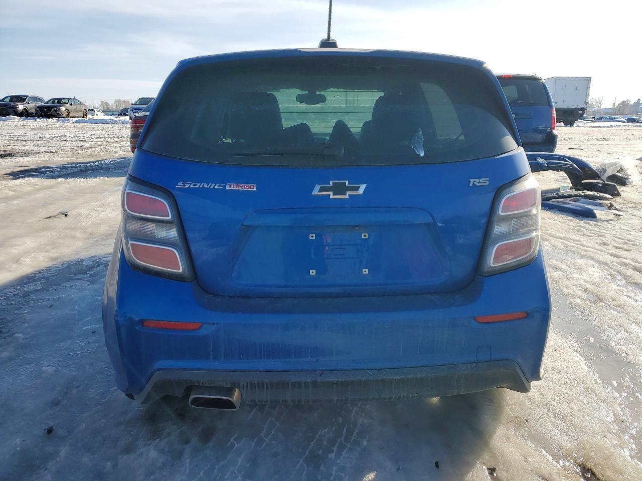 2018 Chevrolet Sonic Premier - Фото 6