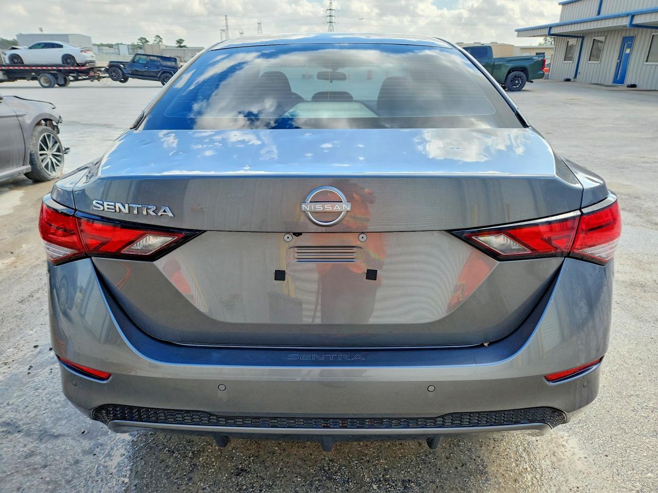 2025 Nissan Sentra S - Фото 6