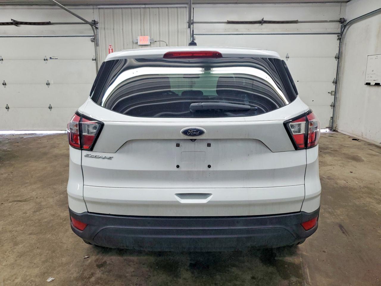 2018 Ford Escape S - Фото 6