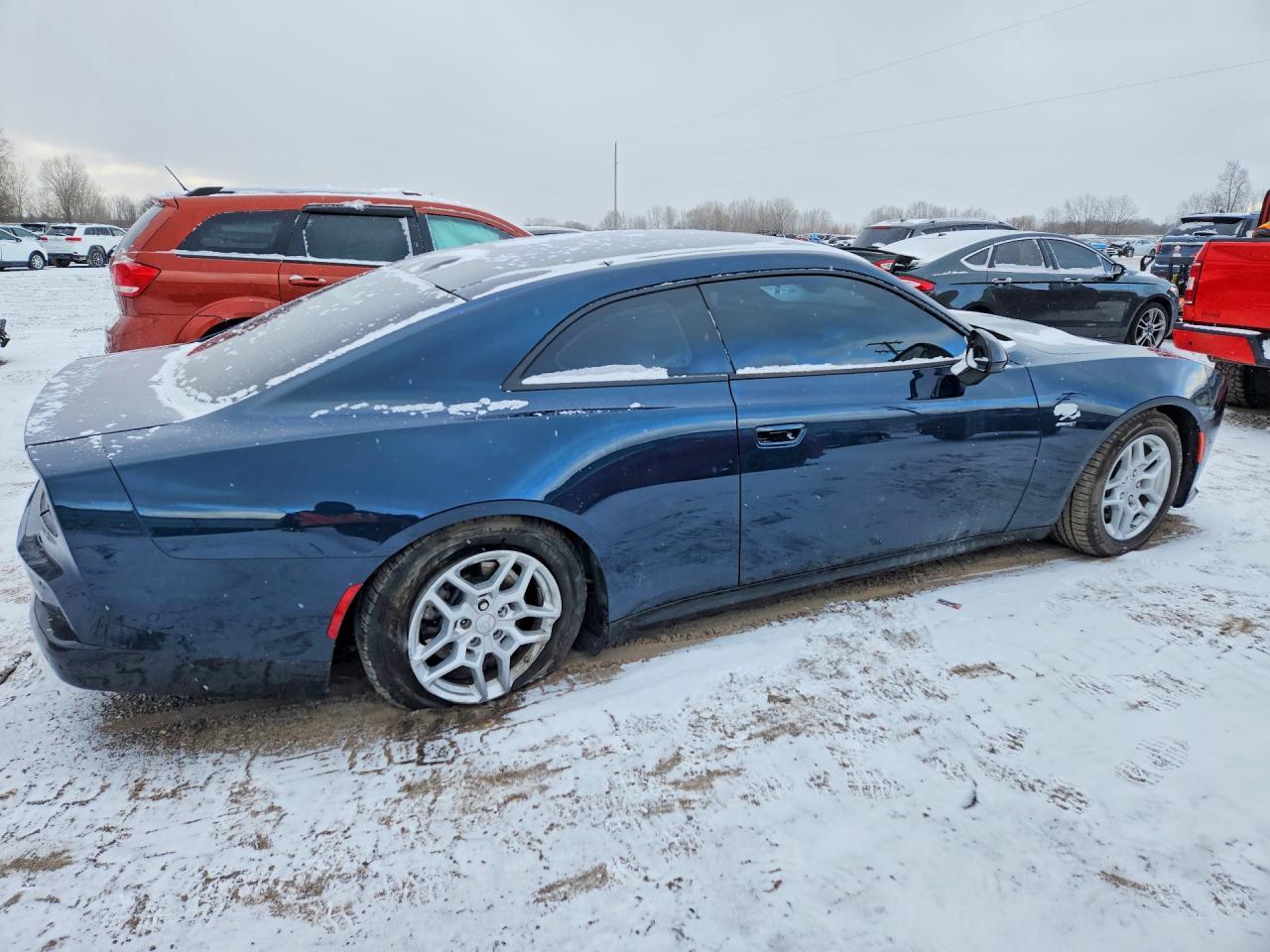 2025 Dodge Charger Daytona R - Фото 3