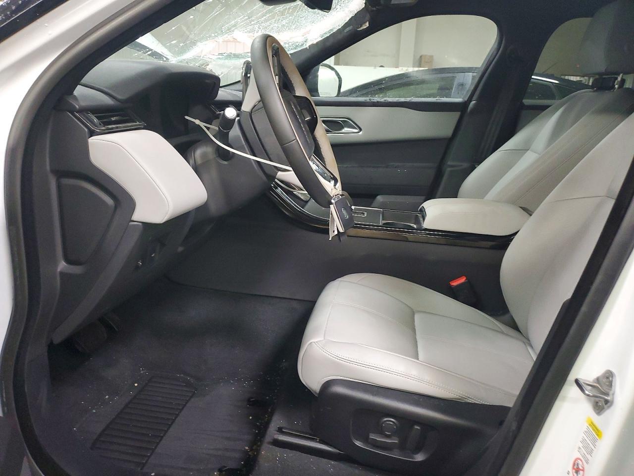 2026 Land Rover Range Rover Velar S - Image 7