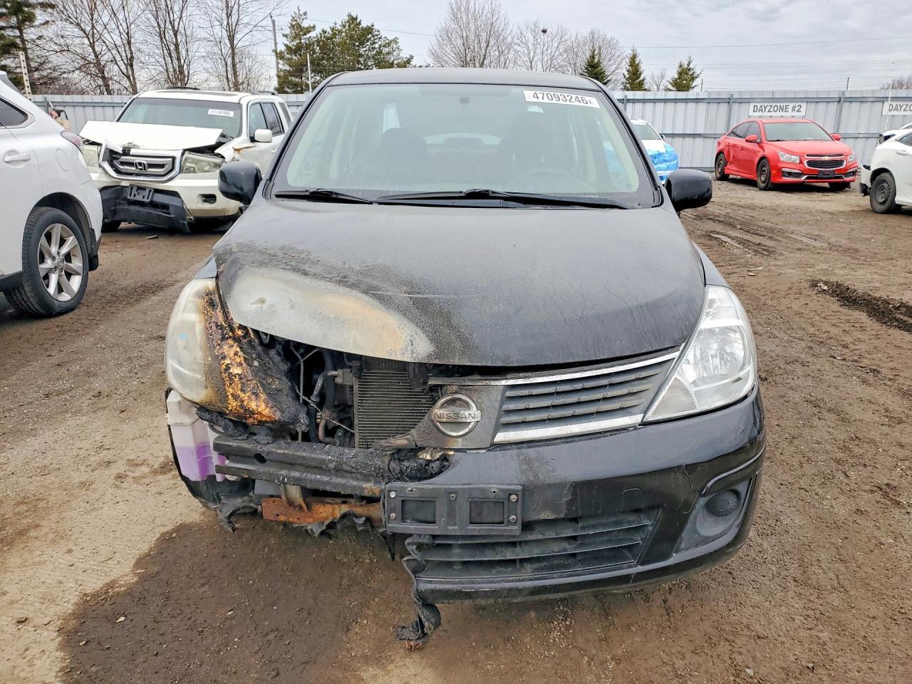 2011 Nissan Versa 1.6 Base - Image 5