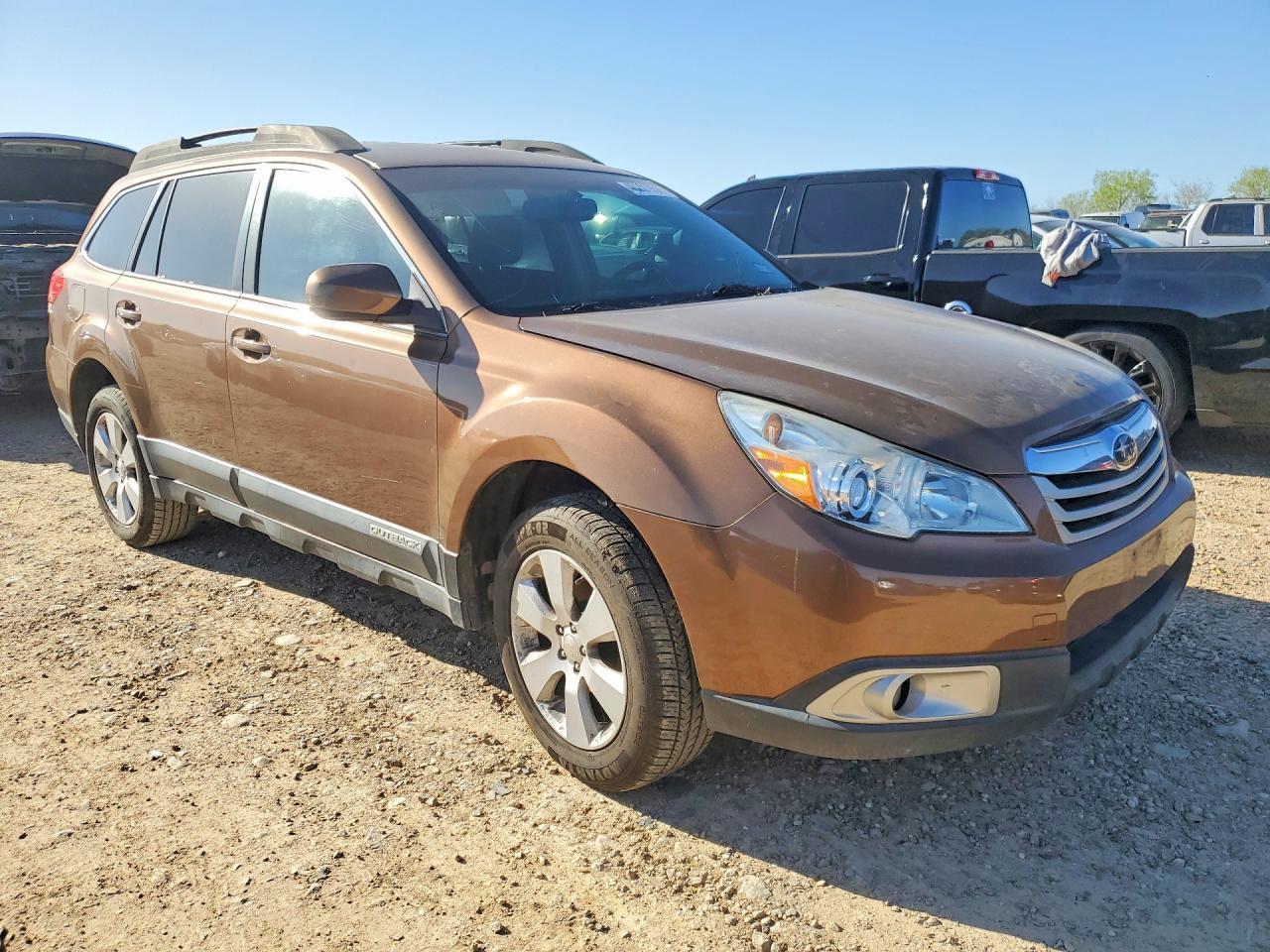 2011 Subaru Outback 2.5I Premium - Image 4