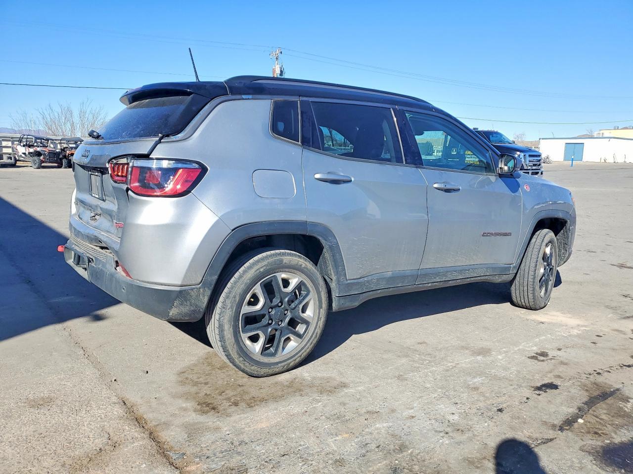 2017 Jeep Compass Trailhawk - Image 3