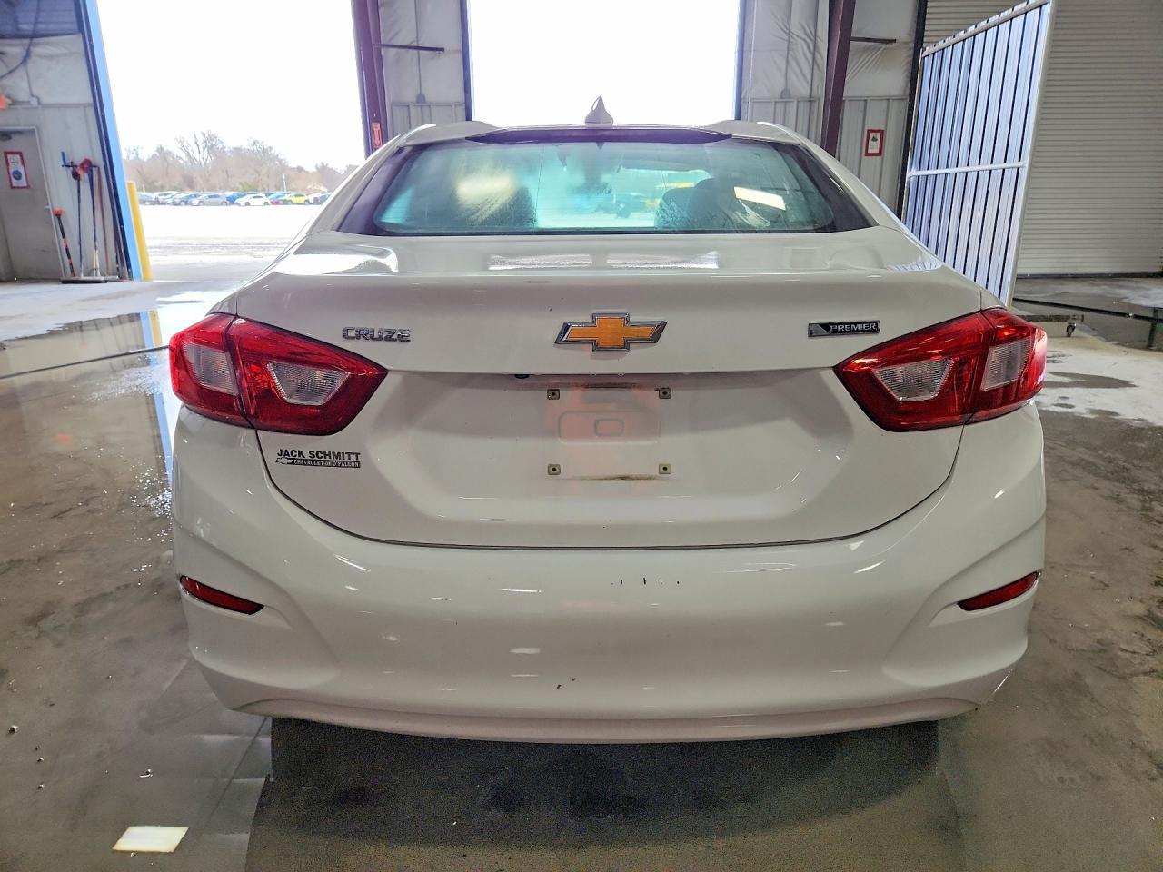 2016 Chevrolet Cruze Premier - Image 6