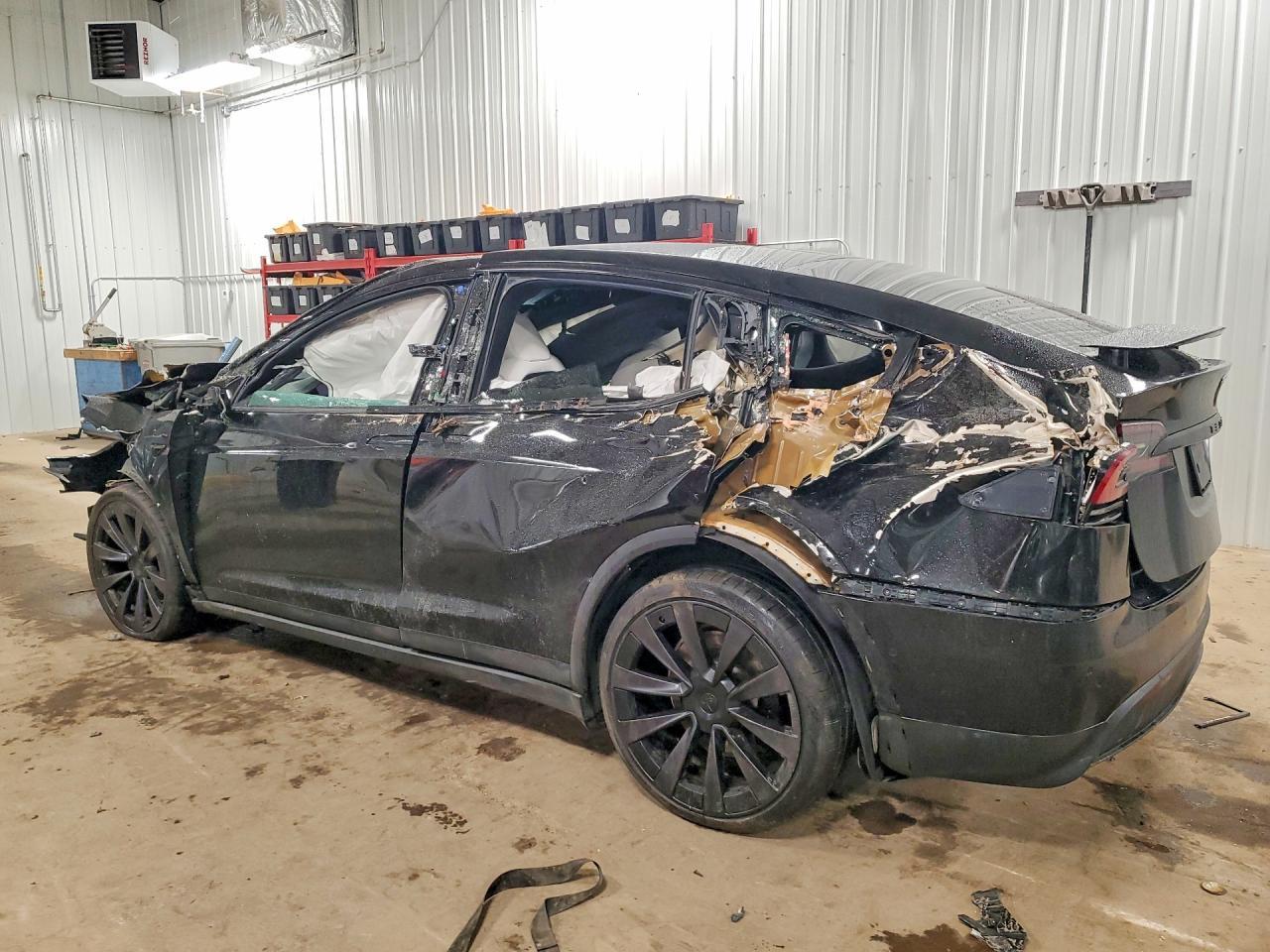 2022 Tesla Model X - Image 2