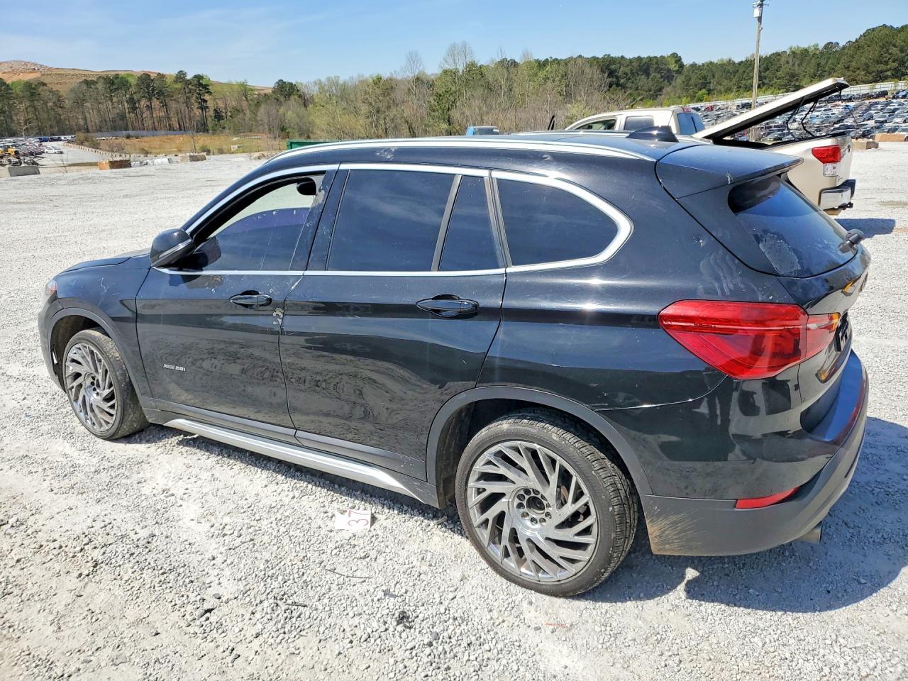 2018 BMW X1 xDrive28I - Фото 2