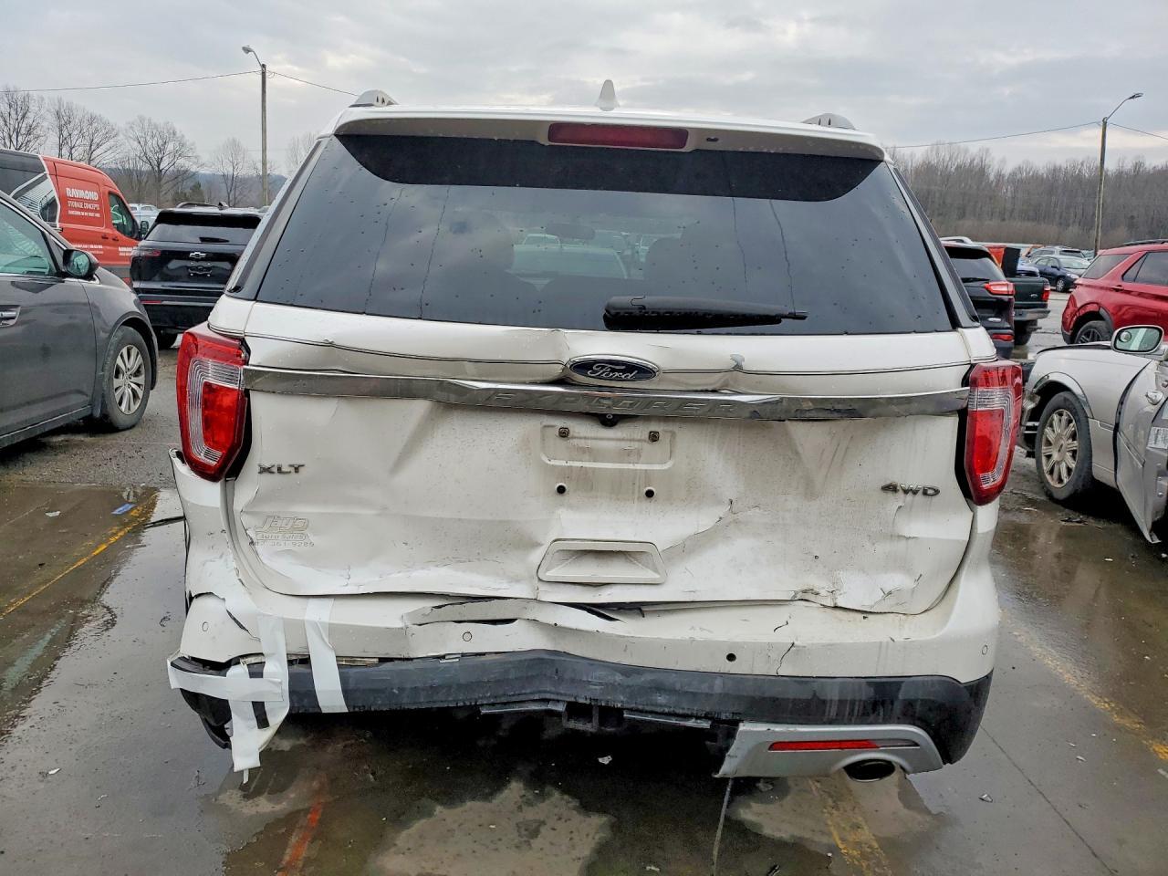 2017 Ford Explorer Xlt - Image 6