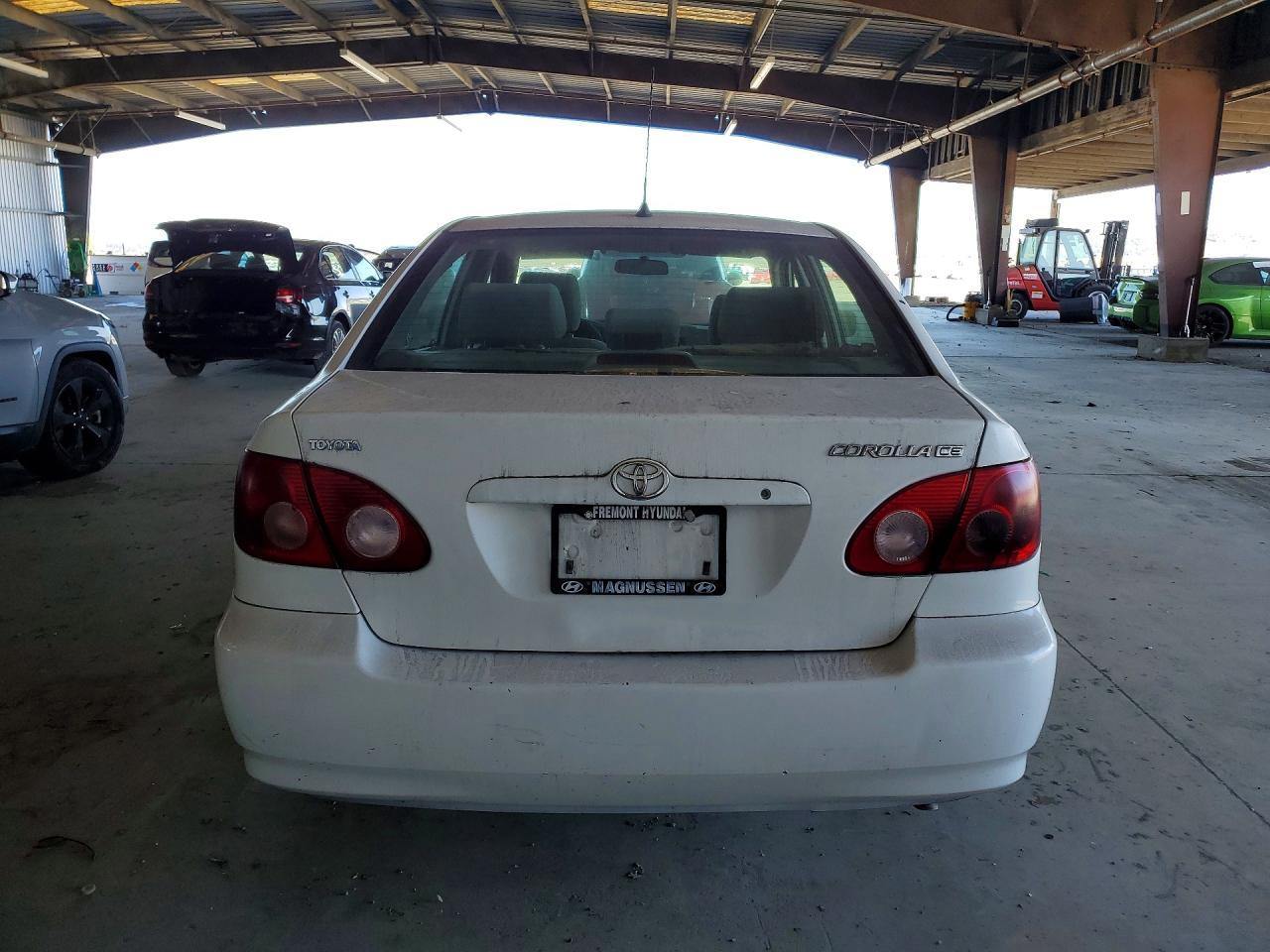 2005 Toyota Corolla Ce - Фото 6