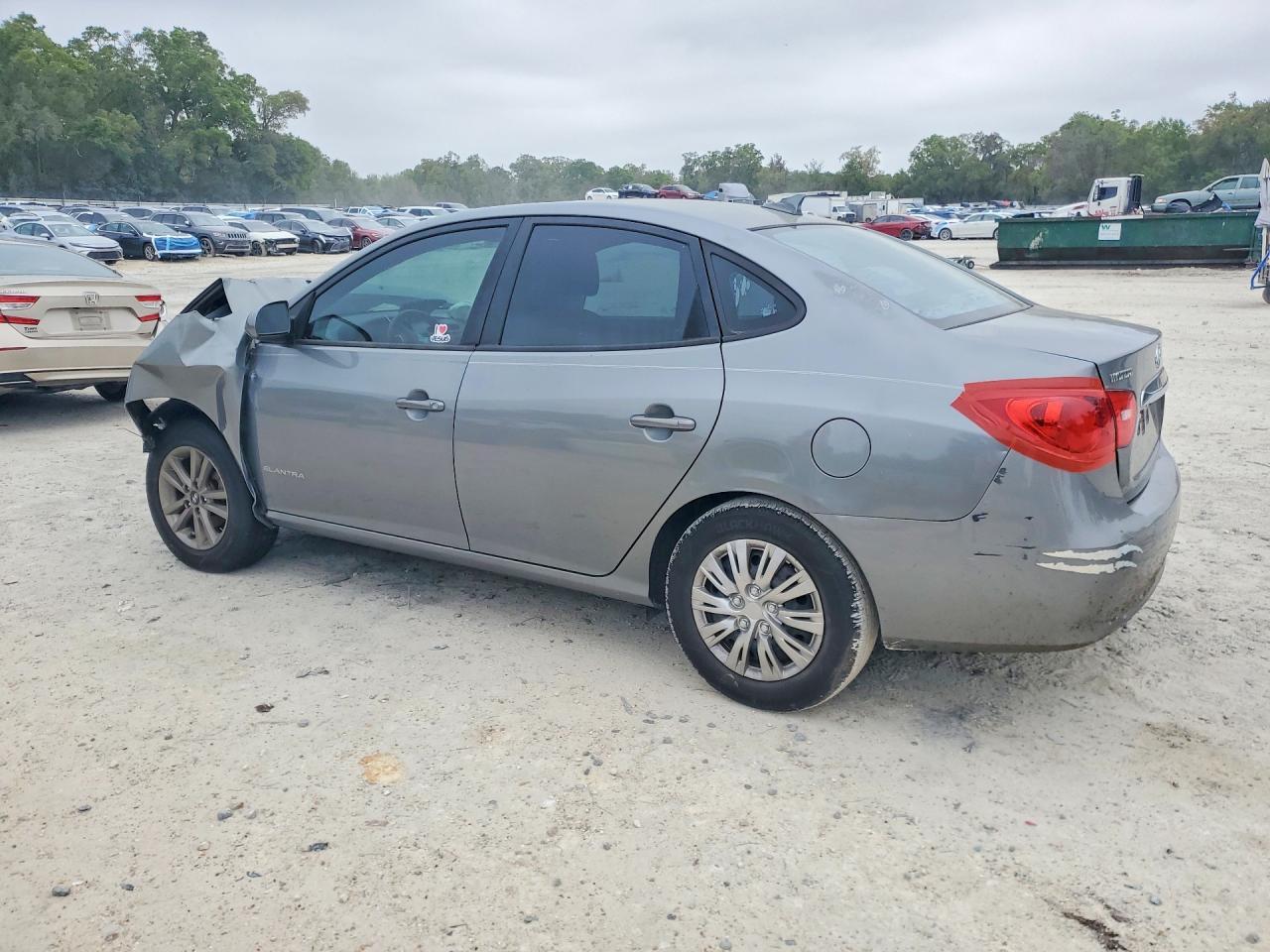 2010 Hyundai Elantra Gls - Image 2