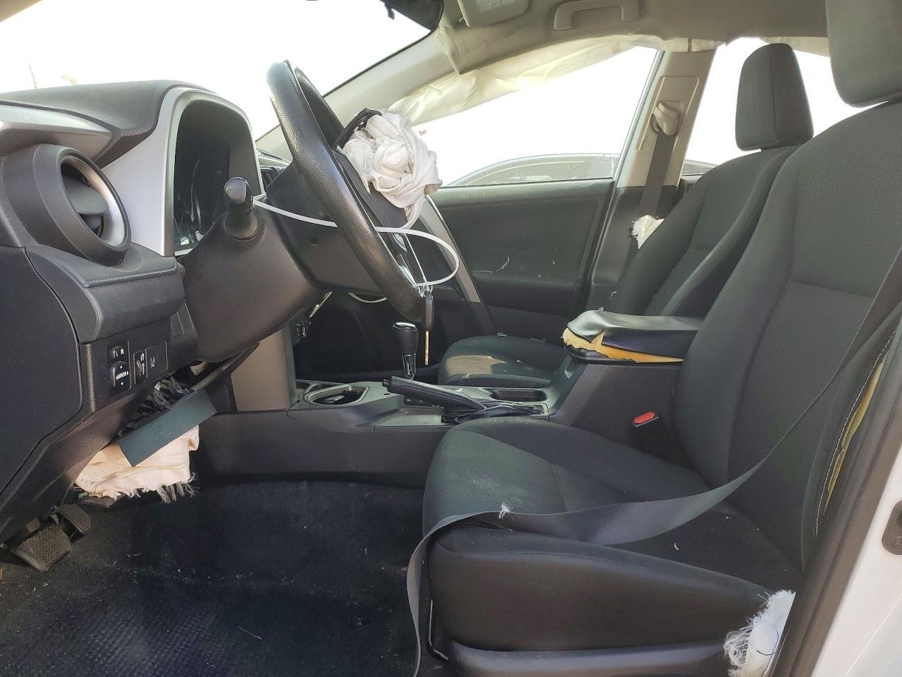 2017 Toyota Rav4 Le - Image 7