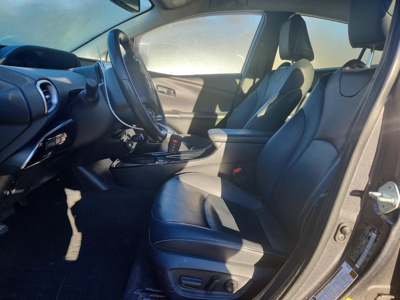 2021 Toyota Prius Prime Limited - Фото 7