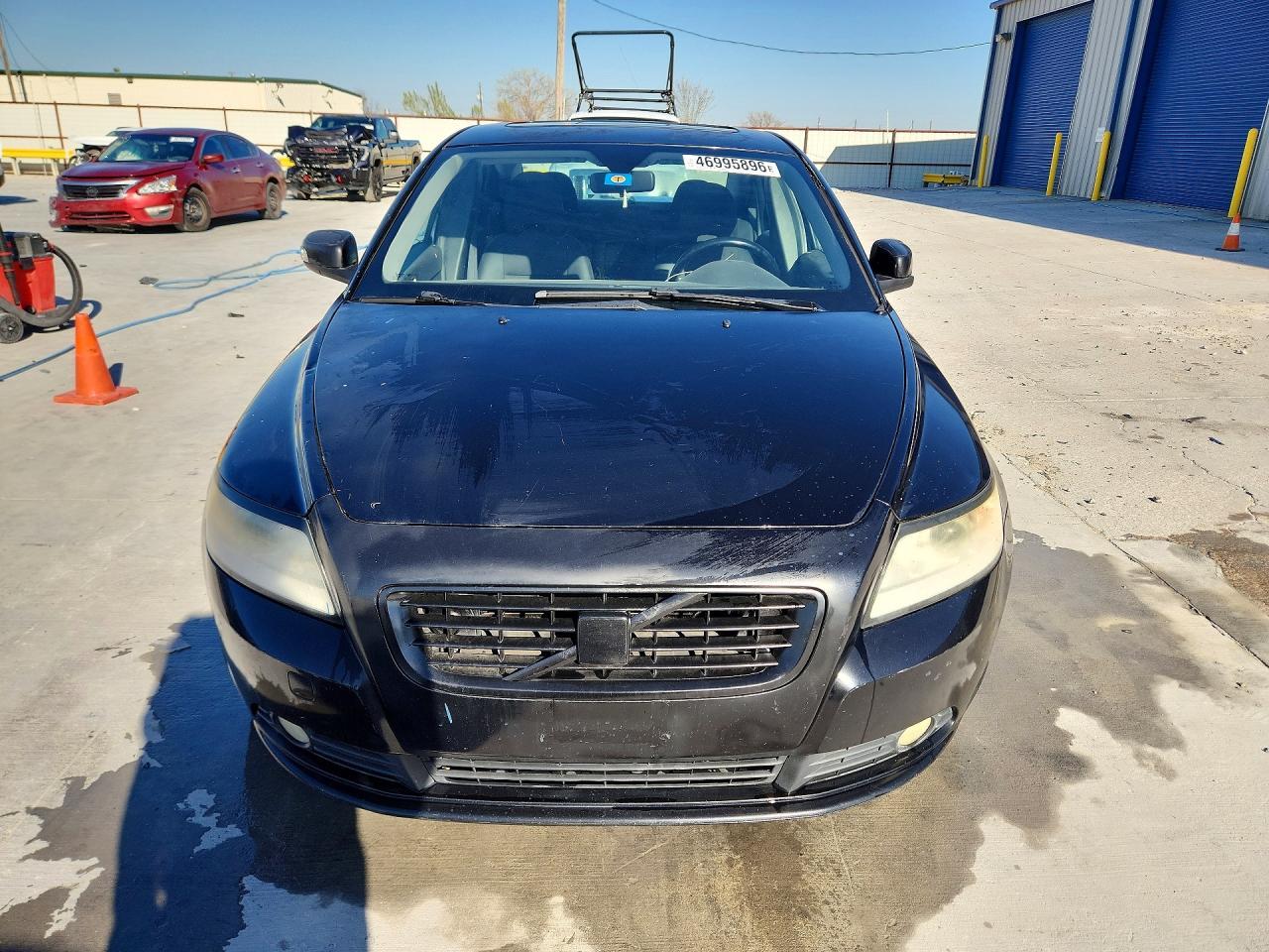 2010 Volvo S40 2.4I - Фото 5