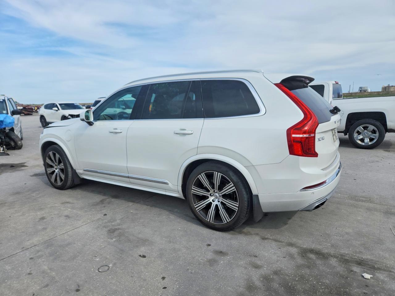 2020 Volvo Xc90 T8 Inscription - Фото 2