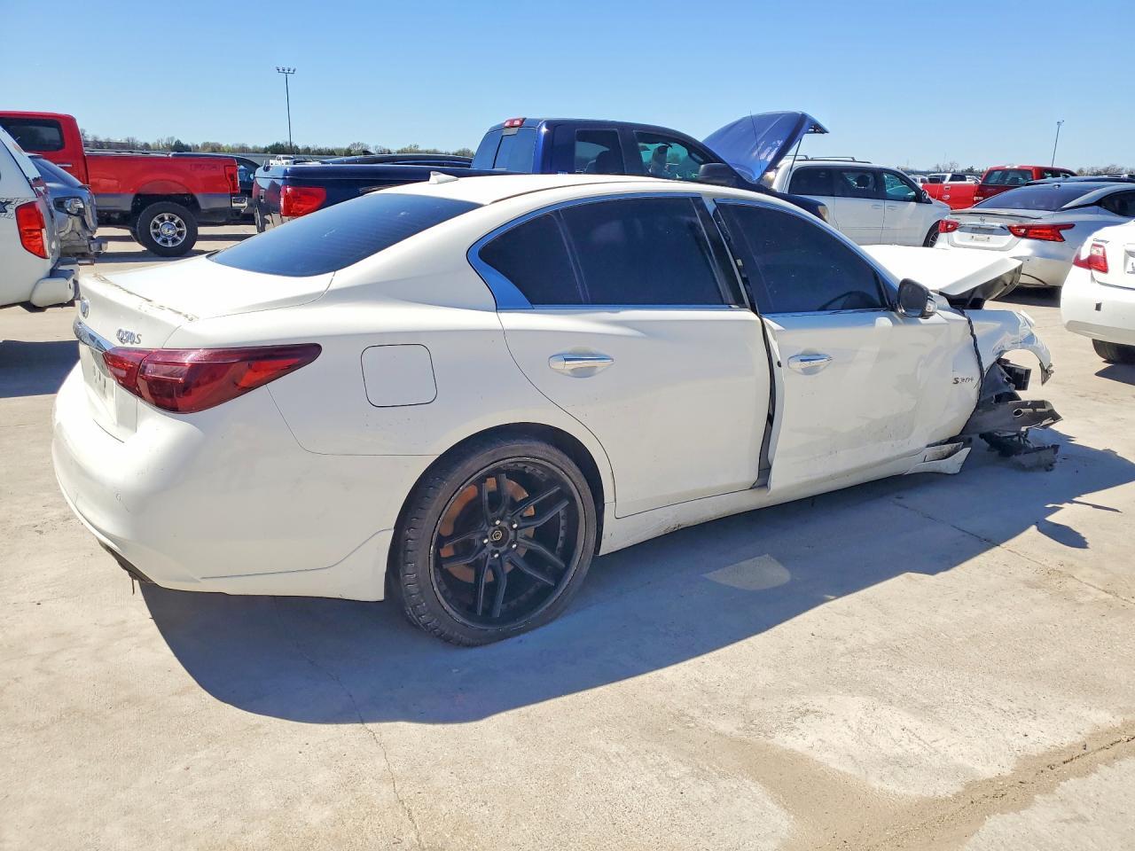 2018 Infiniti Q50 Red Sport 400 - Фото 3