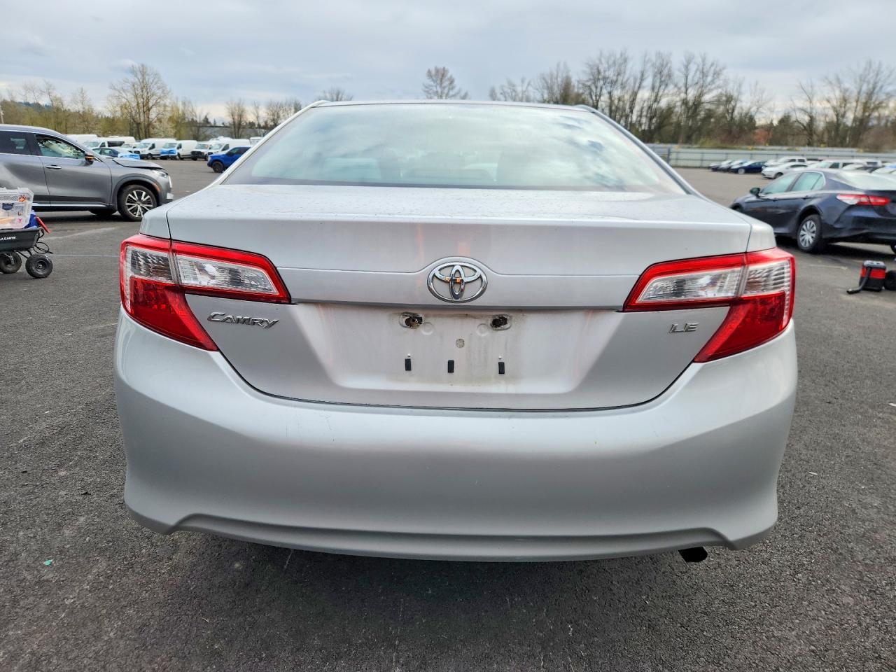 2012 Toyota Camry Le - Image 6