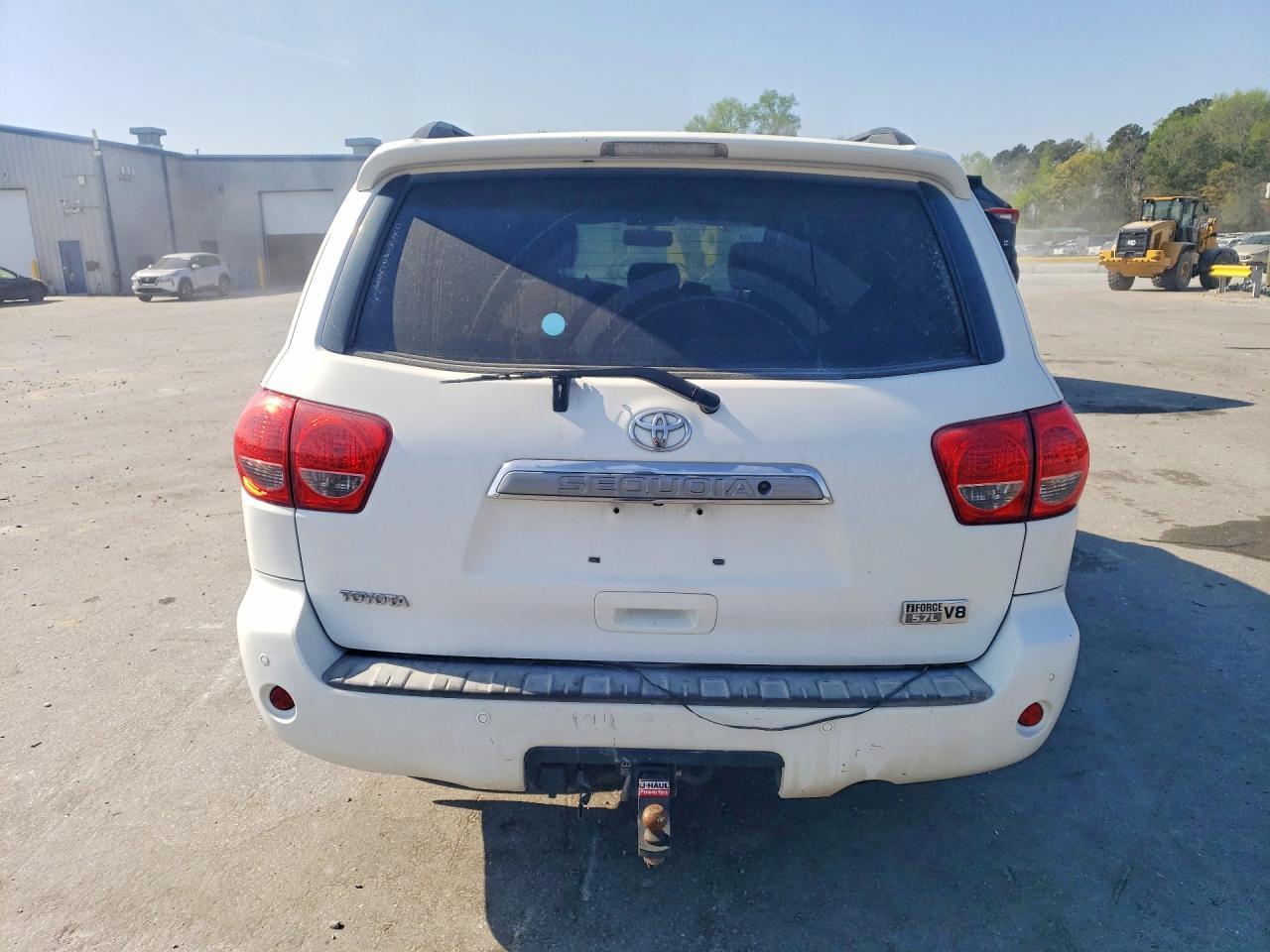 2010 Toyota Sequoia Limited - Фото 6