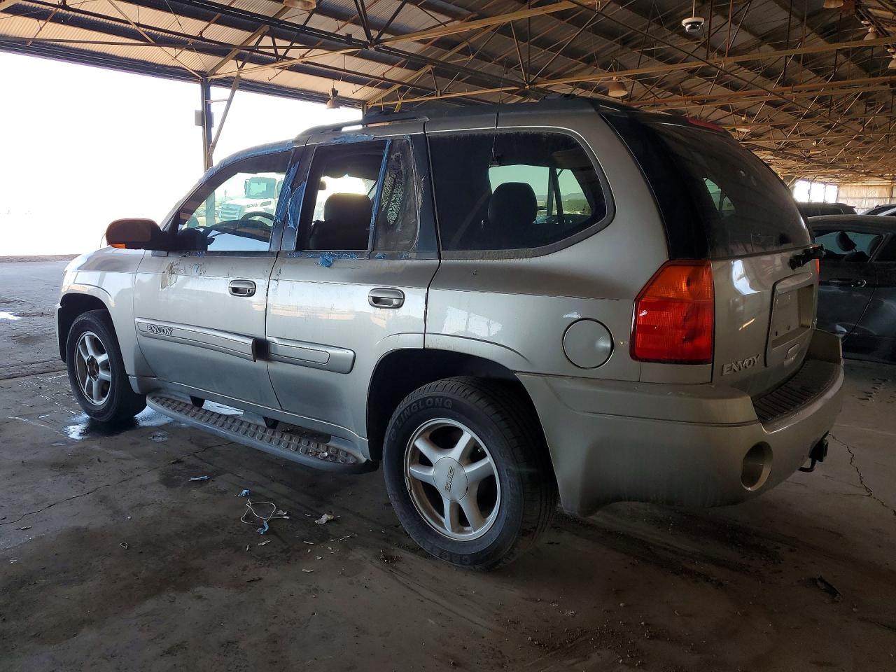 2003 GMC Envoy - Фото 2