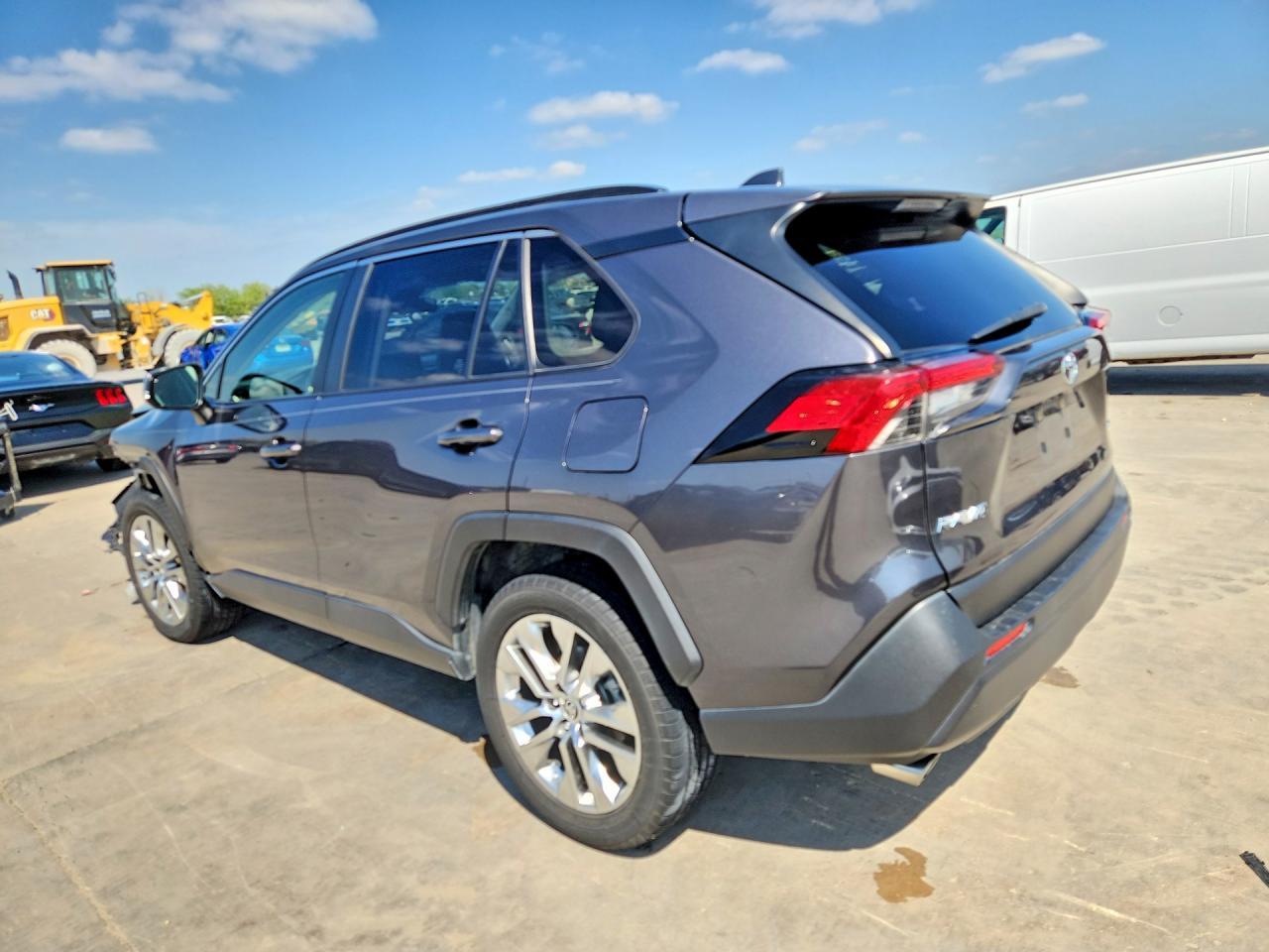 2019 Toyota Rav4 Xle Premium - Фото 2