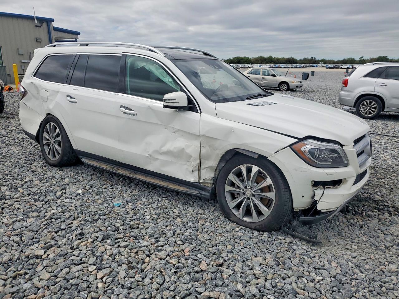 2015 Mercedes-Benz Gl 350 Bluetec - Image 4