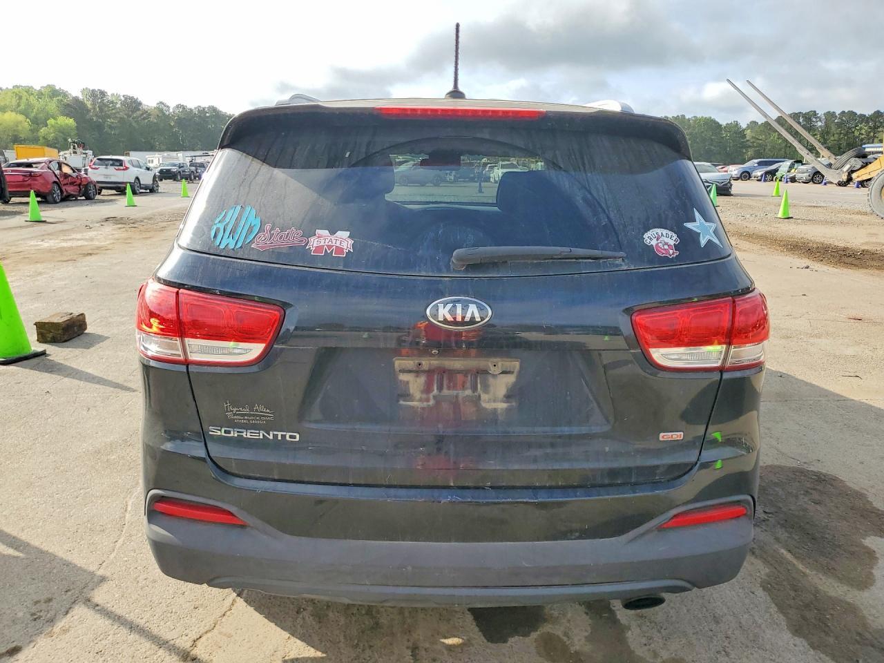 2016 Kia Sorento Lx - Image 6