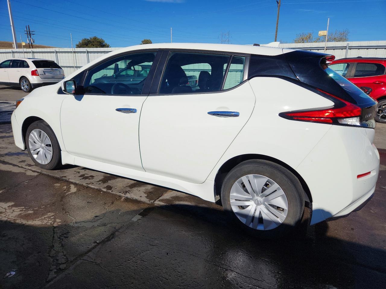 2025 Nissan Leaf S - Фото 2