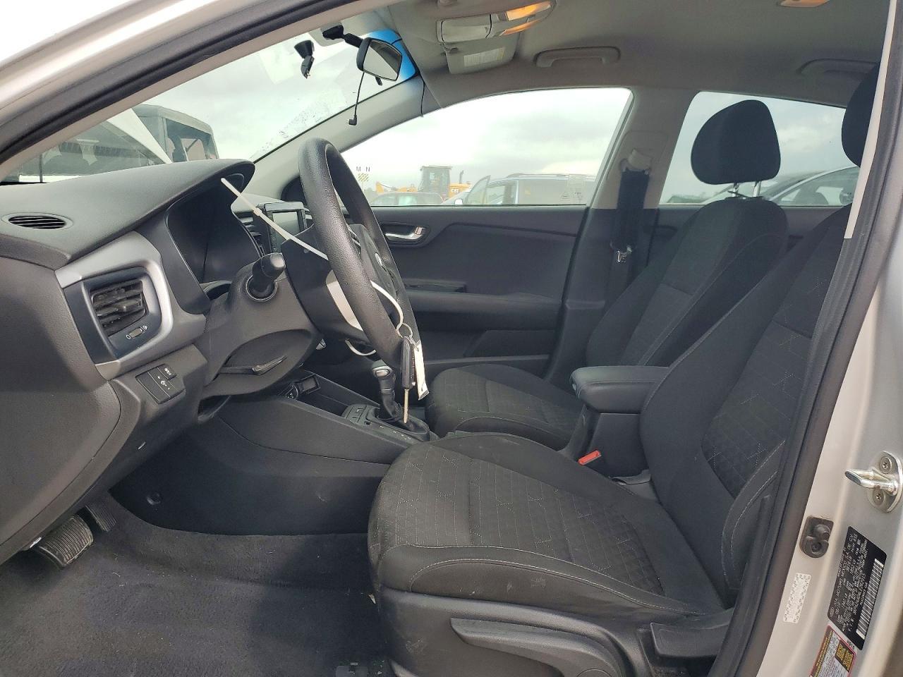 2020 Kia Rio S - Фото 7