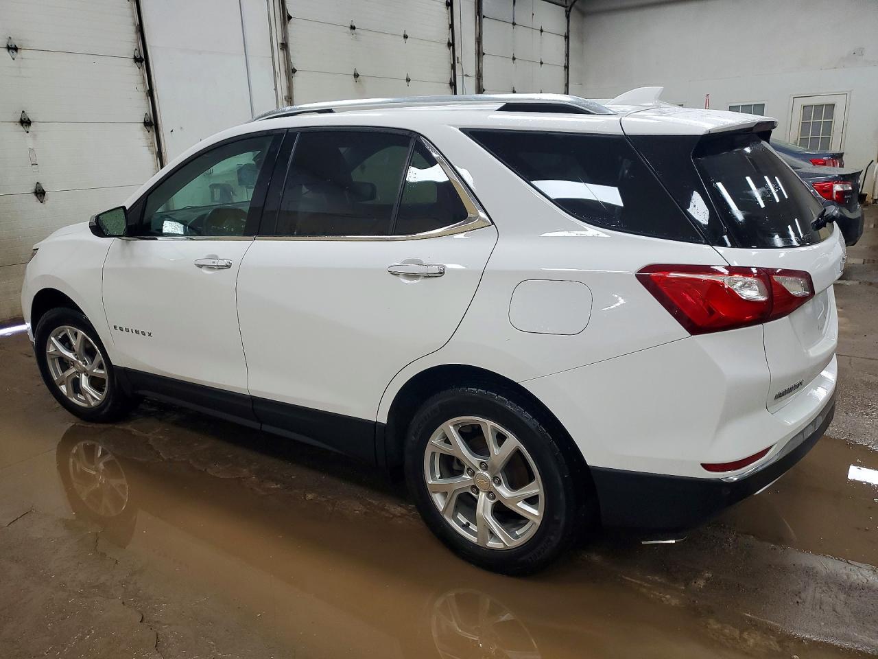 2020 Chevrolet Equinox Premier - Фото 2