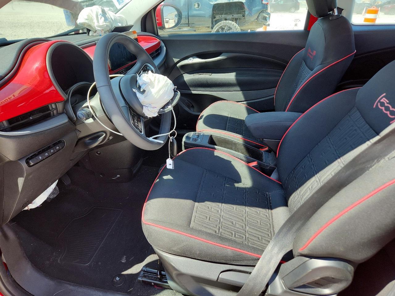2024 Fiat 500 E Red - Фото 7