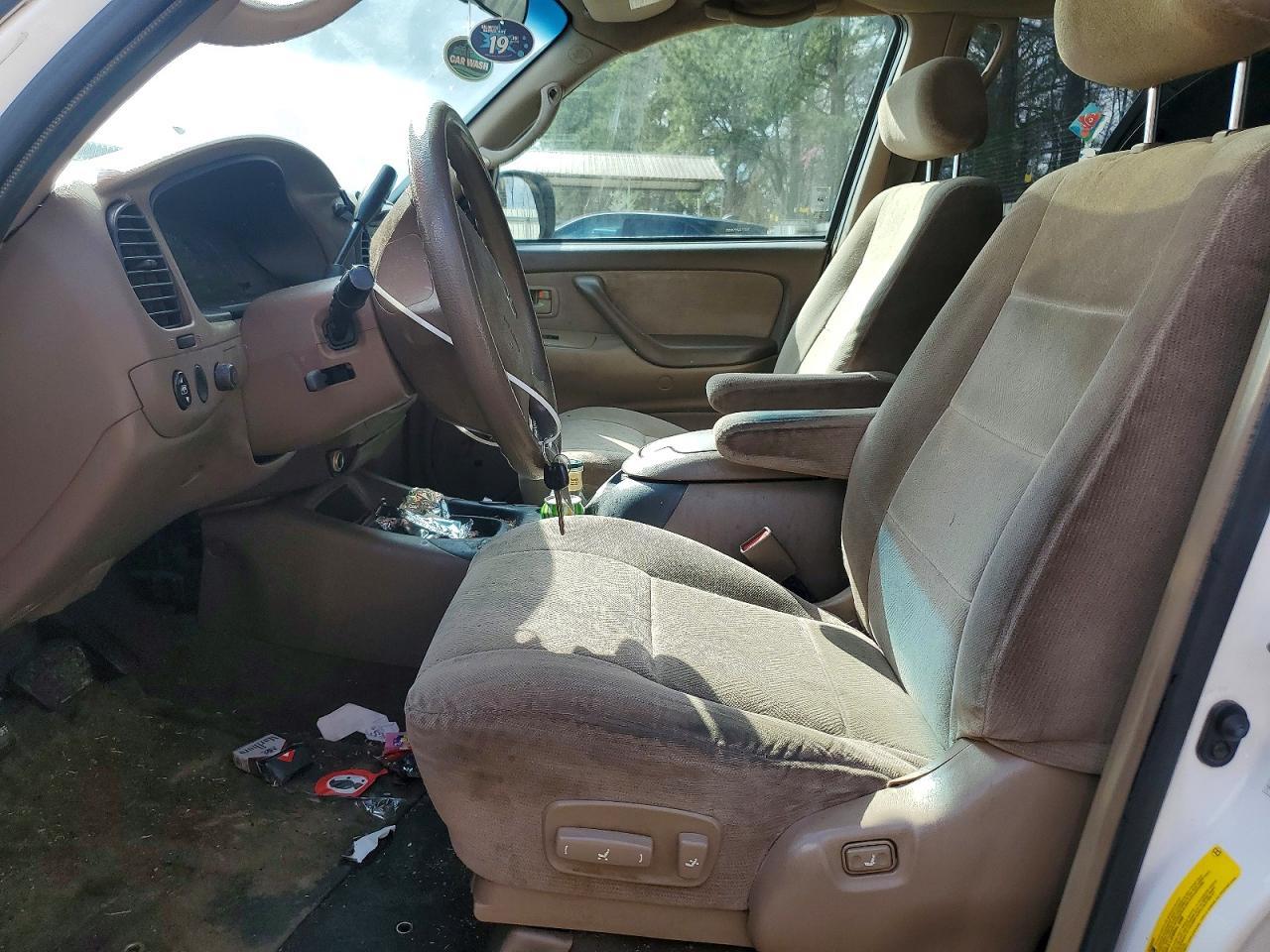 2003 Toyota Sequoia Sr5 - Image 7