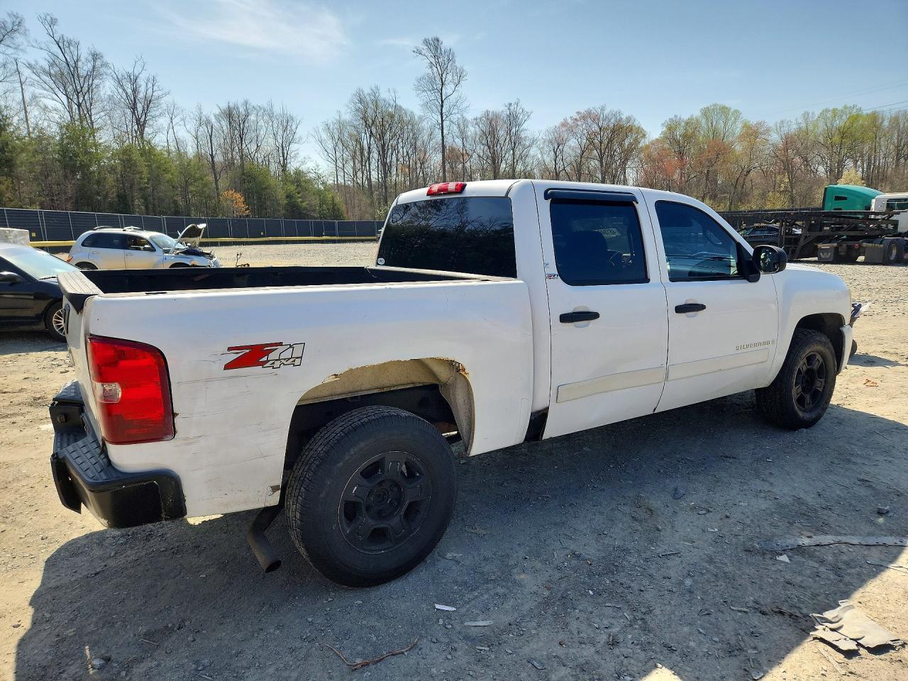 2007 Chevrolet Silverado K1500 Crew Cab - Фото 3