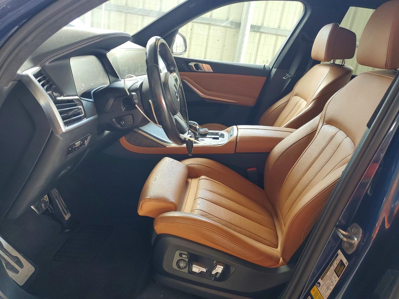 2022 BMW X7 M50I - Фото 7
