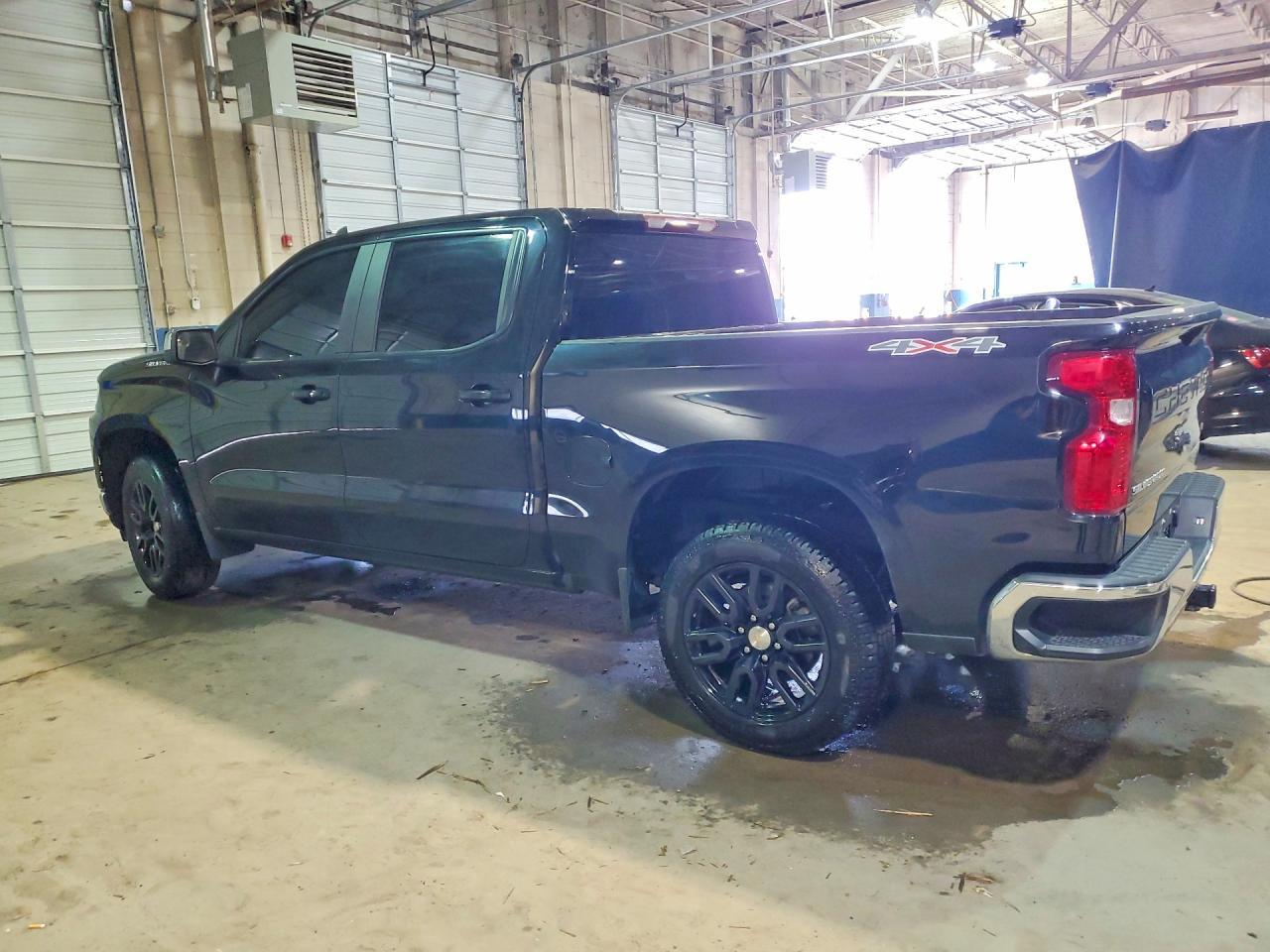 2021 Chevrolet Silverado K1500 Lt - Image 2