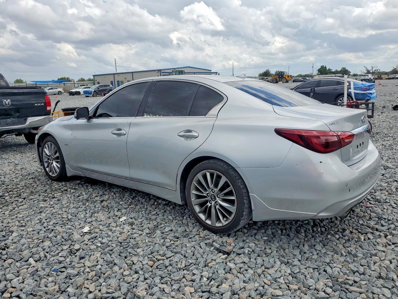 2018 Infiniti Q50 3.0T Luxe - Image 2
