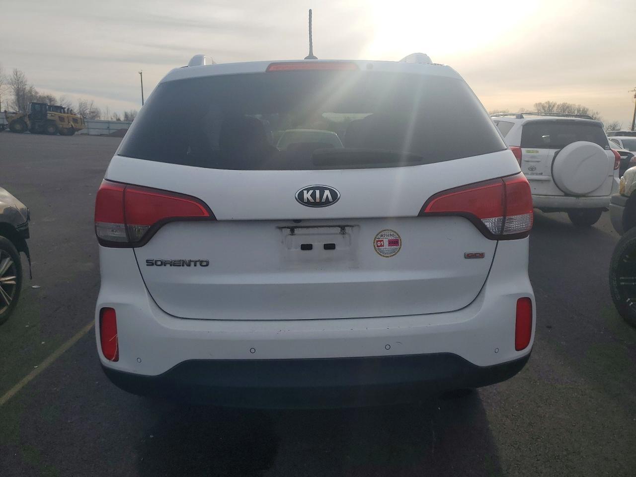 2015 Kia Sorento - Image 6