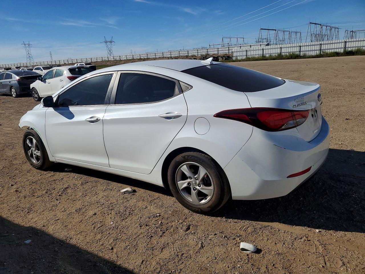 2015 Hyundai Elantra Se - Фото 2